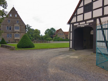 Photo: parks and recreation, castles, fortresses and palaces, Hülsede Water Castle, Lower Saxony