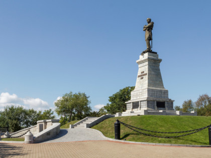 Photo: architectural monuments, other places, Embankment of Admiral Nevelskoy, Khabarovsk