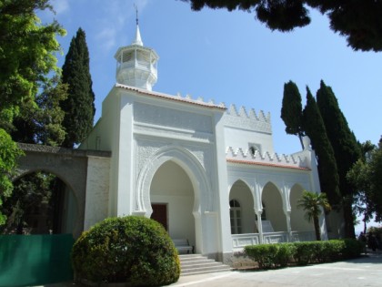 Photo: castles, fortresses and palaces, Kichkine Palace , Yalta