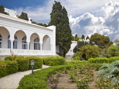 Photo: castles, fortresses and palaces, Kichkine Palace , Yalta