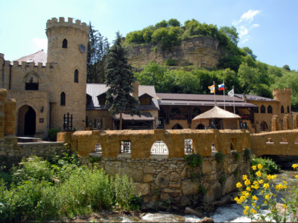 Photo: castles, fortresses and palaces, other places, Castle of Love and Deceit, Kislovodsk