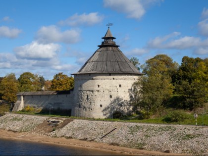 Photo: architectural monuments, castles, fortresses and palaces, Pokrovskaya Tower, Pskov