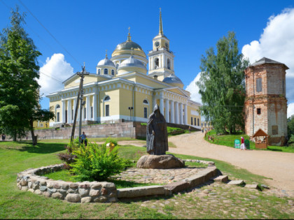 La Cathédrale De L'epiphanie. La Décoration Du Temple. Le Désert Du Nil.  Désert De Nilostolobenskaya. Région De Tver. Photo stock éditorial - Image  du agencement, historique: 207788373