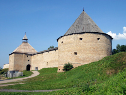 Photo: architectural monuments, museums and exhibitions, castles, fortresses and palaces, Staraya Ladoga Museum Preserve, Staraya Ladoga