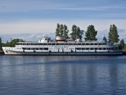 Photo: other places, Viking’s Ships and «Korolenko», Vyborg