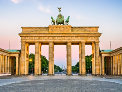 Photo: architectural monuments, Brandenburg Gate , Berlin