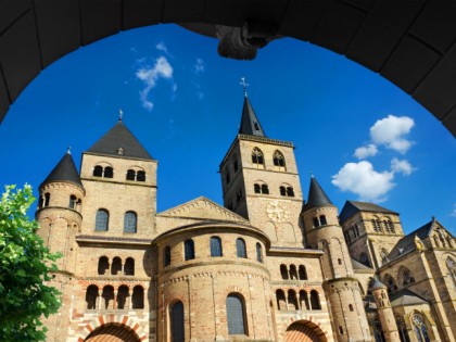 Photo: architectural monuments, Trier’s St. Peter’s Cathedral, Rhineland-Palatinate