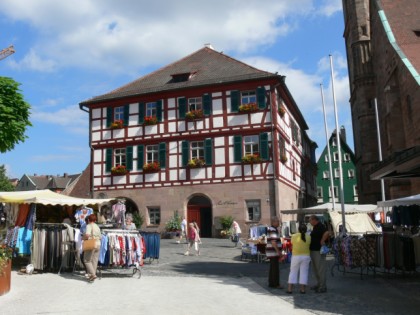 Photo: architectural monuments, Town Hall with golden hall and roof, Bavaria