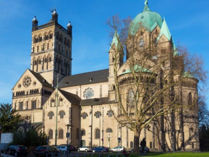 Photo: architectural monuments, St. Quirinus Basilica, North Rhine-Westphalia