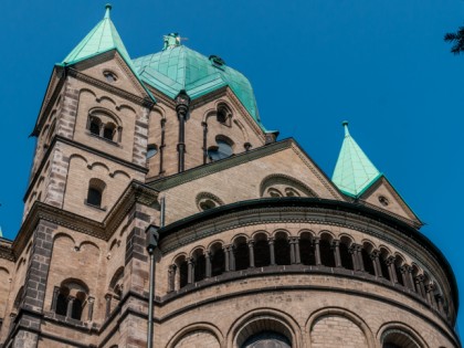 Photo: architectural monuments, St. Quirinus Basilica, North Rhine-Westphalia