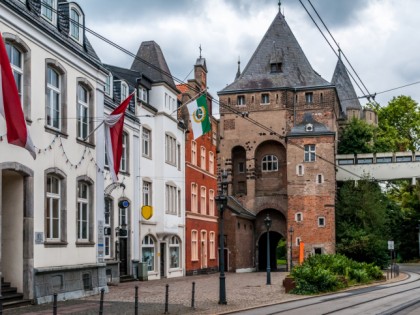 Photo: architectural monuments, museums and exhibitions, Obertor, southern city gate of Neuss: 800 years of history, North Rhine-Westphalia