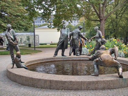 Photo: architectural monuments, other places, Money Fountain - a Popular Meeting Place , North Rhine-Westphalia