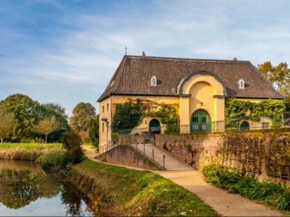 Photo: museums and exhibitions, castles, fortresses and palaces, Burg Linn, Castle and Museum Center, North Rhine-Westphalia