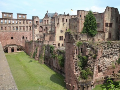 Photo: museums and exhibitions, parks and recreation, castles, fortresses and palaces, Heidelberg Castle , Baden-Wuerttemberg