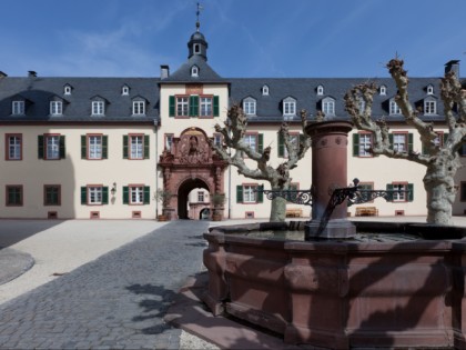 Photo: parks and recreation, castles, fortresses and palaces, Castle and White Tower, Hesse